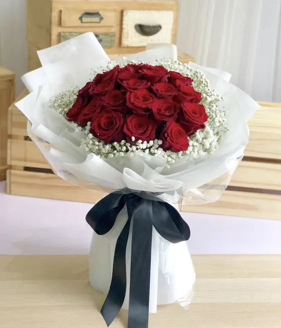 Love Hug Flower Bucket 1 Bouquet
